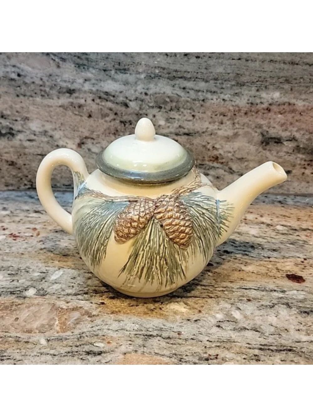 Vintage Quyle Kilns Pine Cone Tea Pot